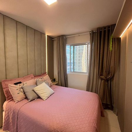 Apê estilo Resort c/ pé na areia e vista mar, próximo ao Beto Carrero Piçarras Esterno foto