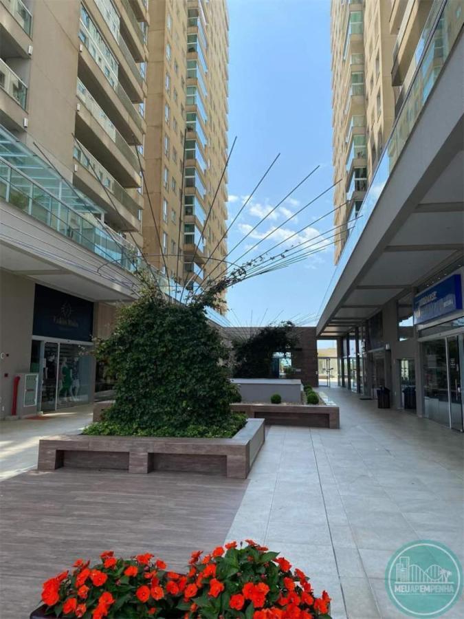 Apê estilo Resort c/ pé na areia e vista mar, próximo ao Beto Carrero Piçarras Esterno foto